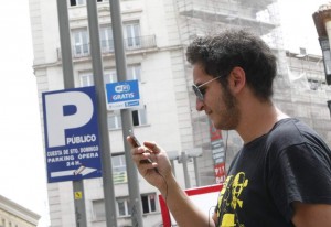 Lee más sobre el artículo El wifi gratuito llega al 40% de Madrid, pero aún deja fuera a más de 1,5 millones de vecinos
